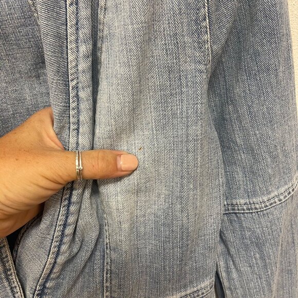 VTG 90's Guess Light Blue Studded Denim Jacket sz Small - Picture 6 of 9